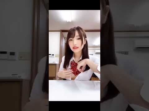 TikTok なぜかjkの乳 が見えてる