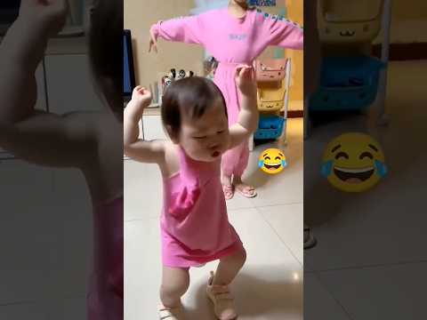 بيبي يضحك مضحك