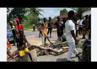 TRUTH ABOUT THE TENSION AT THE KHANZI VILLAGE CHIEFTAINCY