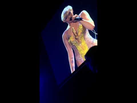 Miley Spits Over Fans And Holds Golden Dildo Helsinki