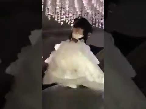 سمحيلي بالرقصة الأولى الأولى والأخيرة