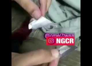 اشترى ملابس واكتشف في داخلها شريحة مراقبة