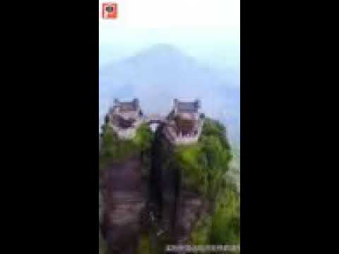 سبحان الذي تعطف بالعز وقال به الشيخ خالد الجليل