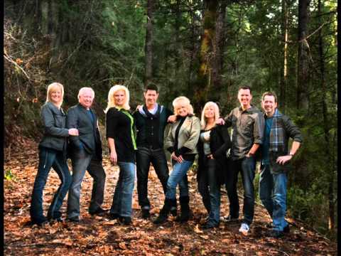 Heritage Singers When Jesus Come