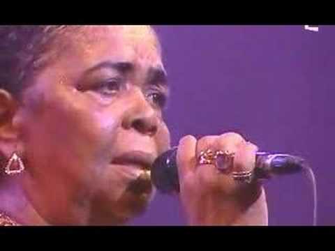 Cesaria Evora Besame Mucho