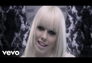 Kerli Walking On Air