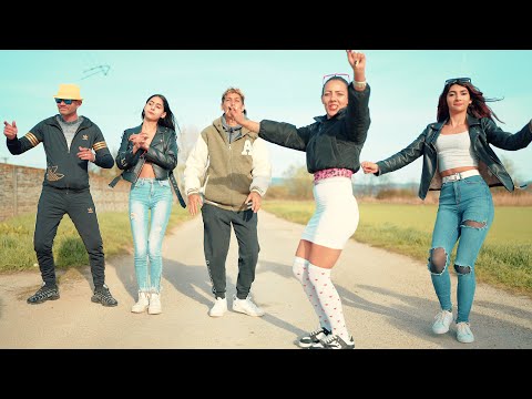 Castkovske Cajenky Gipsy Erika A Spol Tanecne Cover Video Od GipsyErika A FeherAndor