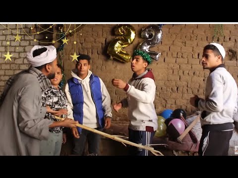 ولد الحاج صديق عامل عيد ميلاد شوف ابوه عمل فيه اي