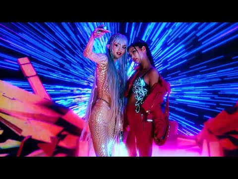 JENNIE In Grimes Shinigami Eyes MV