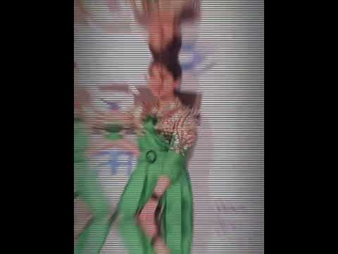 يا كمري يا احلا ماشافته هل عين تصميمي للمودل سارة اوس