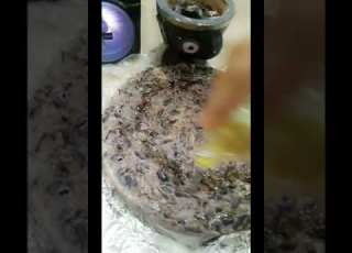  البخور اليمني غير كل الروائح اذا حابين تعرفو كيف يصنع ادخلو على الرسايل