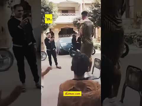 لبسوه بدله رقص اعتداء وسخرية من شباب لـ آخر في بنها والأمن يلقي القبض على المتهمين