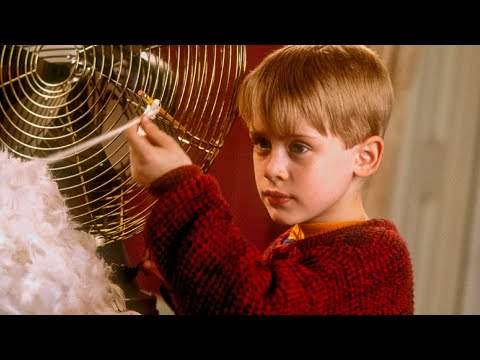 طفل صغير بيتمني ان اهله يختفوا وفعلا حصل فبتهجم حراميه ع البيت وهو لوحده ملخص سلسلة افلام Home Alone