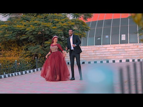 Xariir Ahmed Ft Roodo Kayf KUGU QORAY KASHAYDA New Somali Music Official Video