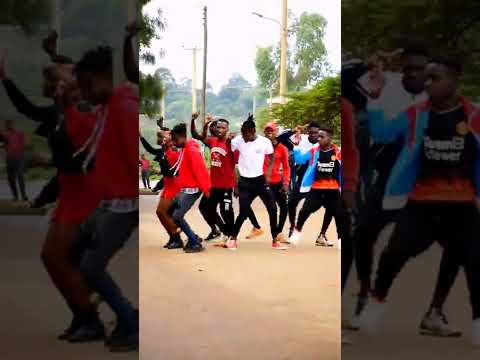 Kanda Bongo Man Monie Dance Video
