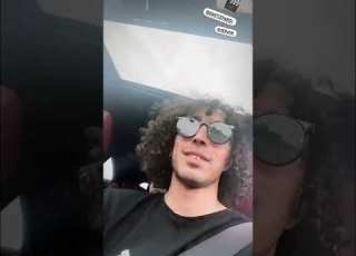 جیدال در حال گوش دادن به نسخه نسخه هیپهاپولوژیست Shorts Hiphopologist Gdaal