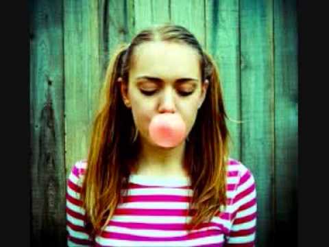 اغنية حبني او حب غيري بصوت بنت عمرها 15