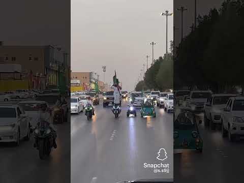 انا سعودي وفتخر هذا السعودي فوق فوق