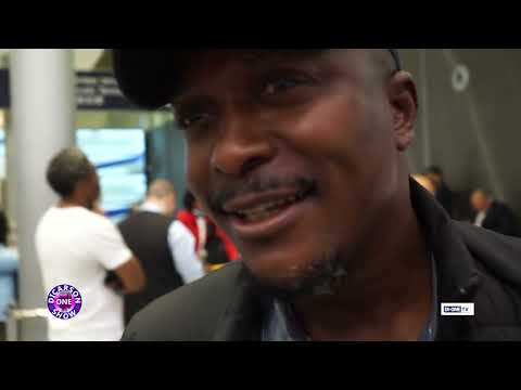 L ARRIVEE TRIOMPHALE D EXTRA MUSICA N H À PARIS POUR LE CONCERT DU 11 06 AU CABARET SAUVAGE