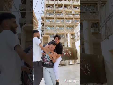 الشباب بتاعت الصيدليات يا عبد القادر