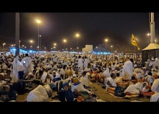  بث مباشر لنفرة الحجاج من عرفات الى مزدلفة