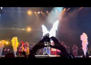  Diljit Dosanjh Hass Hass Sia 2025 Concert Australia Aura
