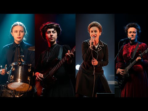 Sozialismus Oder Barbarei The Reds