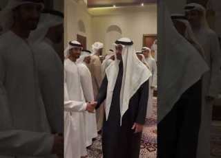 سمو الشيخ محمد بن زايد يقوم بزيارة معالي فارس خلف المزروعي في منزله واستقبل المواطنين ربي يحفظك