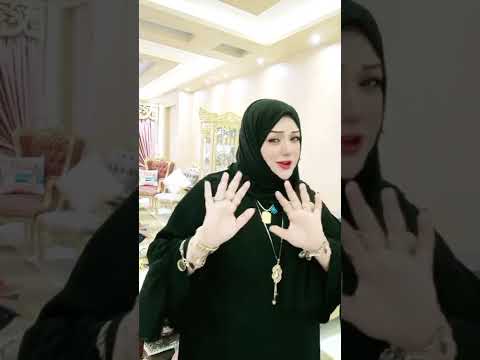 مهما الواحده لبست علي الموده مفيش اجمل من العبايه السوده