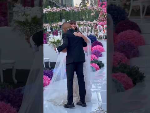 حلوين اوي بجد فرح تامر عاشور Beautifulbride Weddingphotographer Love Weddingcloth