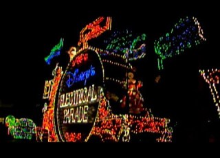  Disneyland Main Street Electrical Parade 2005 05 04