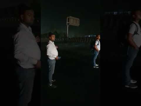 Yamuna Expressway In Dark Dengerous Cut Of Mathura Raya Cut No Lighting