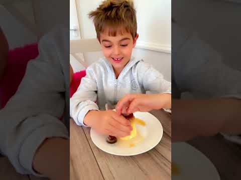 خلودة علم دادي كيف يفتح الكريم كاراميل