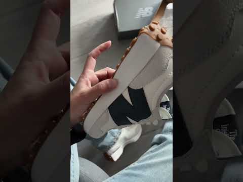 New Balance 327 Moonbeam Navy