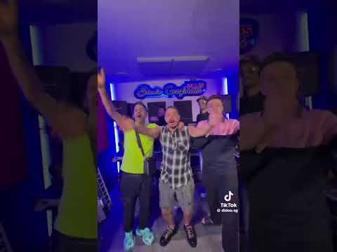 لعينين مجبودين جبدتيني معاهم