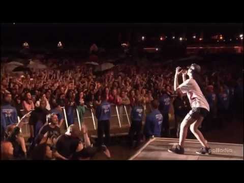 Rihanna Umbrella BBC Radio 1 Weekend 2012 Live HD