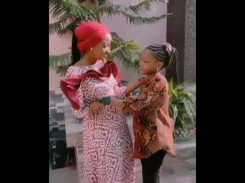 Kalli Yadda Yayan Hafsa Idris Barauniya Suke Rayuwarsu A Gida Hausavibranttv