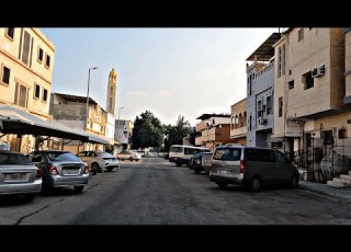 جولة في حي الثقبة