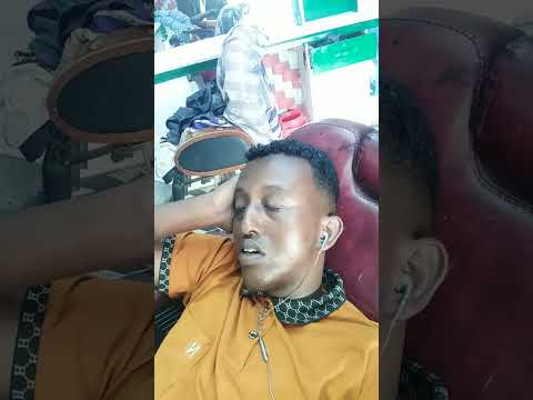 Qur Aana Kariimka Ah Dhageysta Waxbadan Ayaa Kafaa Iideysiin