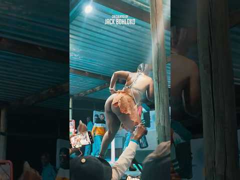 Zodwa Wabantu Getting Naked On Stage