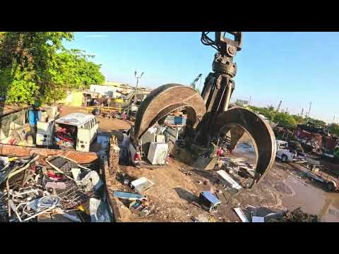 This Is How A Real Scrap Yard Works All Day