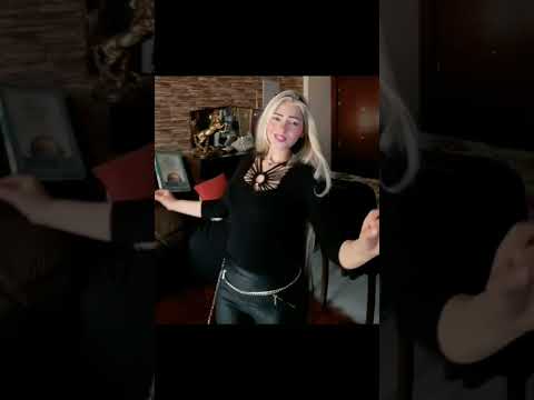 جاي بيشكي راجع يبكي