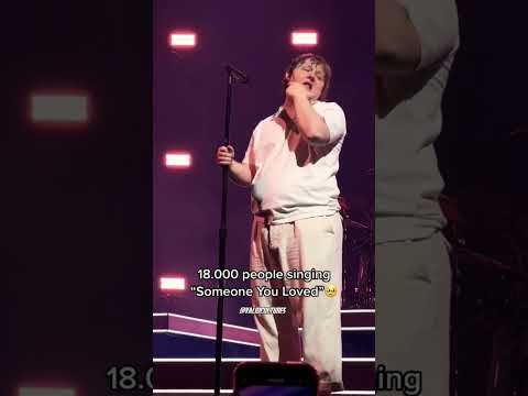 Lewis Calpadi Stops Concert Due To Tourette S Lewiscapaldi Concert