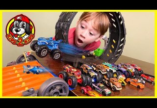 Monster Jam Hot Wheels MONSTER TRUCKS VS RACE CARS Epic Loop Challenge Race GIVEAWAY