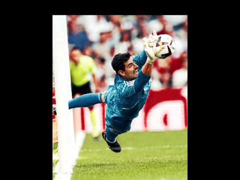 كورتوا يصد ضربة جزاء