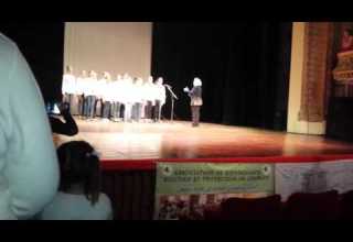 النشيد الوطني الجزائري من طرف التلاميذ