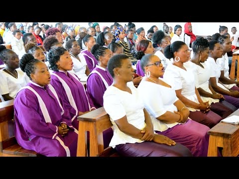 Yeye Ni Mfalme Mtukufu Kwaya Ya BMMM Parokia Ya Mafinga Zaburi Dominika Ya 4 Ya Majilio 2022