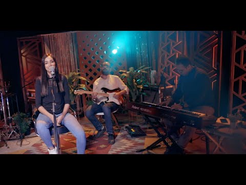 أغنية ربي إني أحمدك