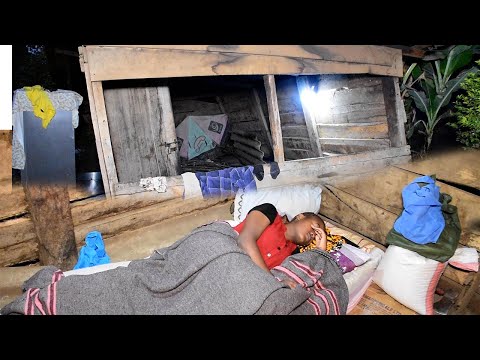 MAMA NA WATOTO WALALA JIKONI SIKU YA PILI BAADA YA BABA KUWAFUKUZA ARUSHA ILI NYUMBA IUZWE