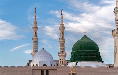 أحد الأسباب الرئيسية التي دفعت المسلمين إلى إنشاء سوق في المدينة المنورة مستقل عن الأسواق اليهودية هو: